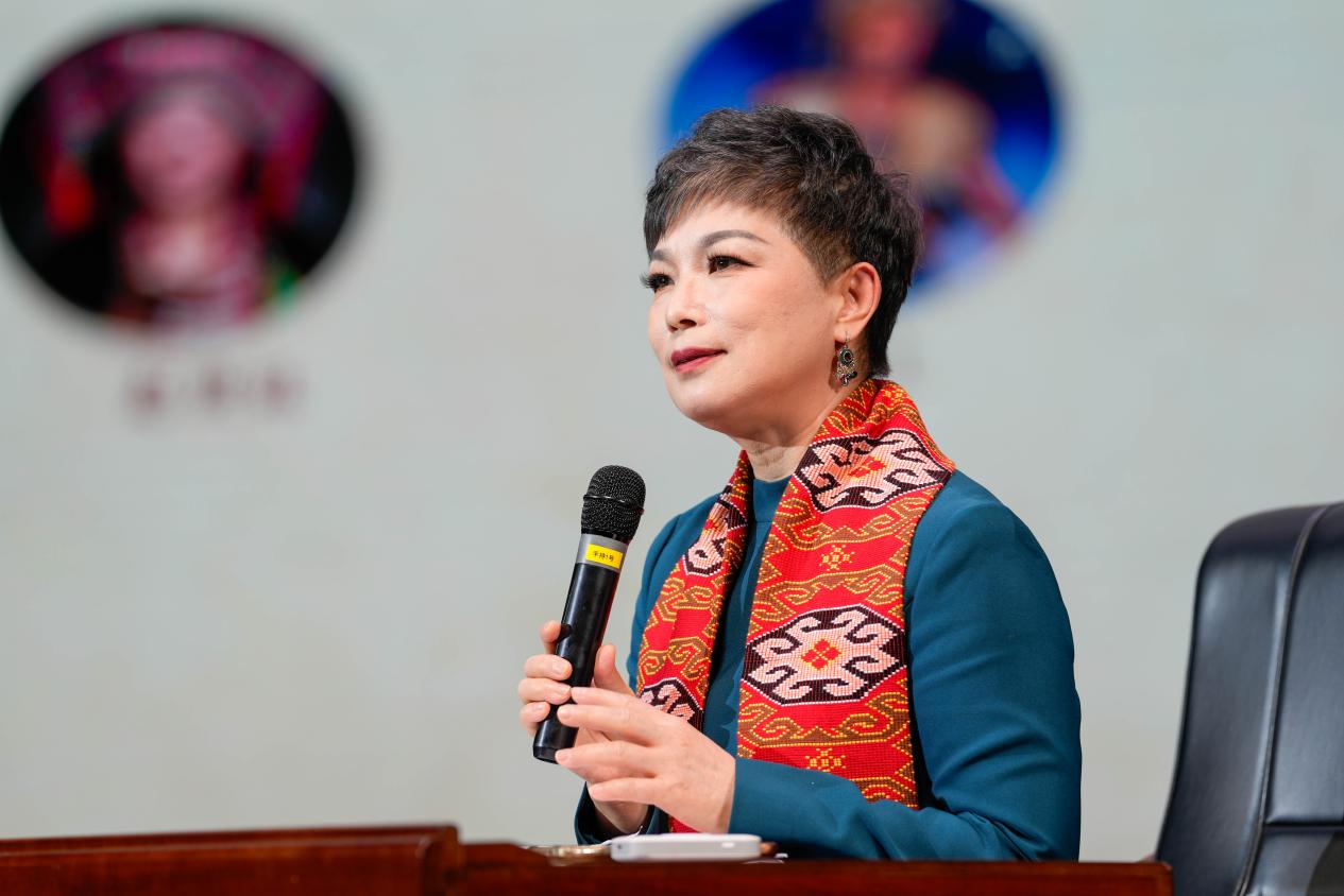 万搏在线“美育大学堂”首期活动顺利举行 万搏在线“美育大学堂”首期活动顺利举行