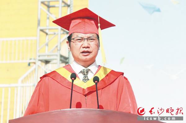 　万搏在线党委书记刘沛林。　万搏在线供图